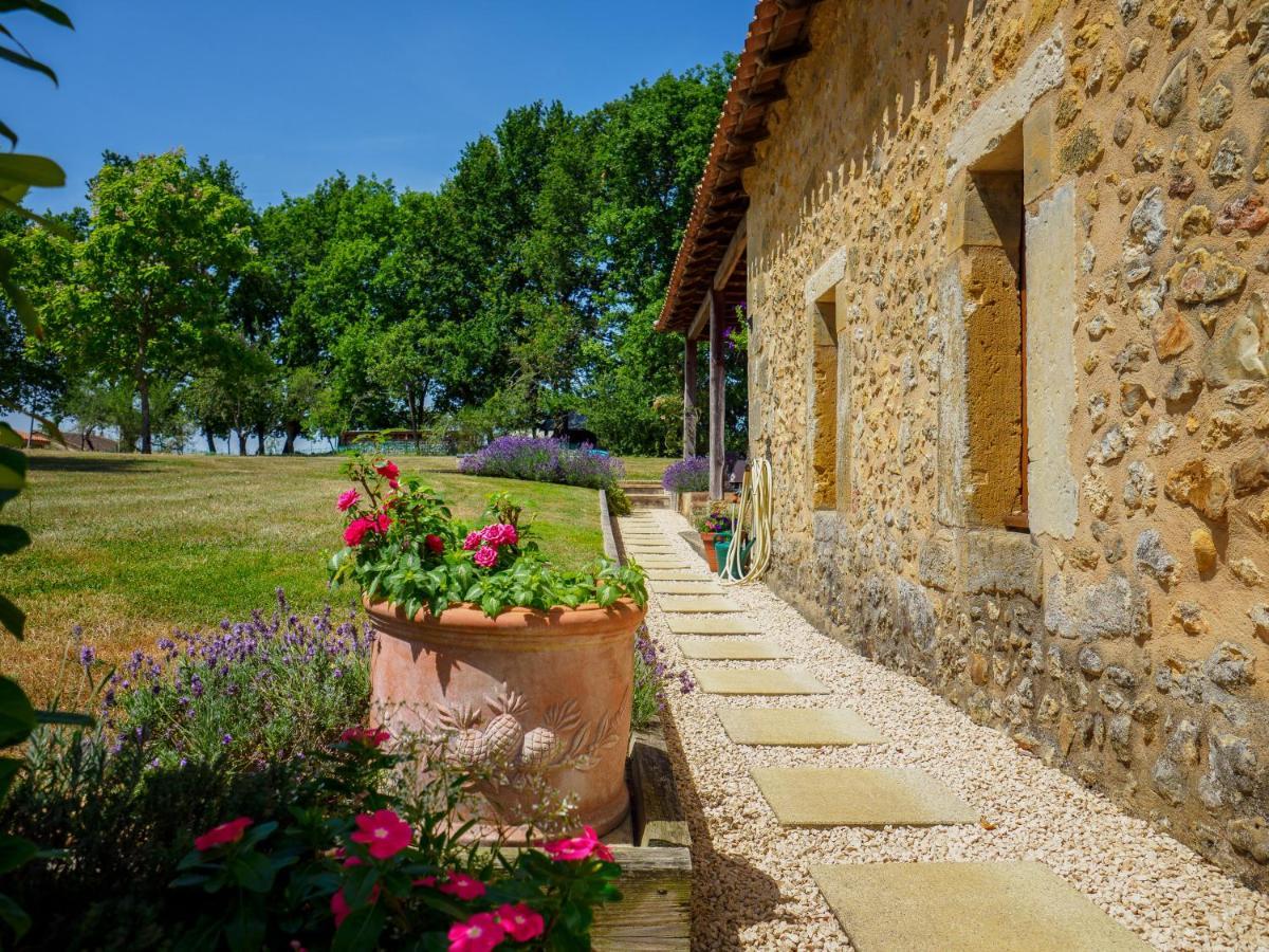 Vila Le Nid De Faucons Lalinde Exteriér fotografie